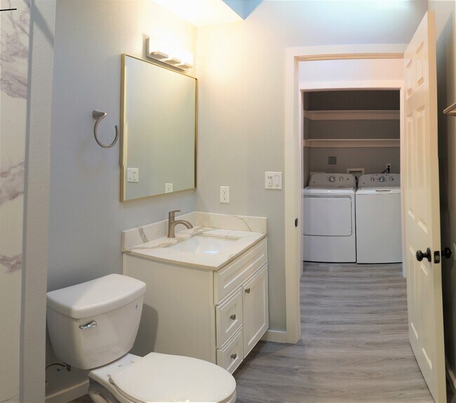 Bathroom Level 1 & Washer/Dreyer - 1441 Josephine St