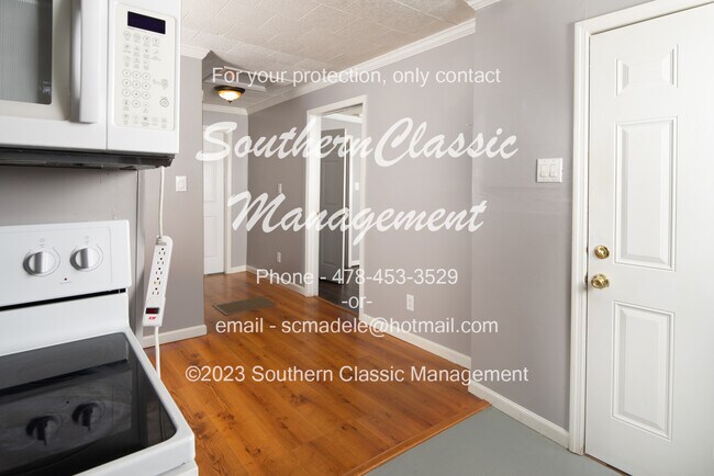 Building Photo - 971 N Wayne St