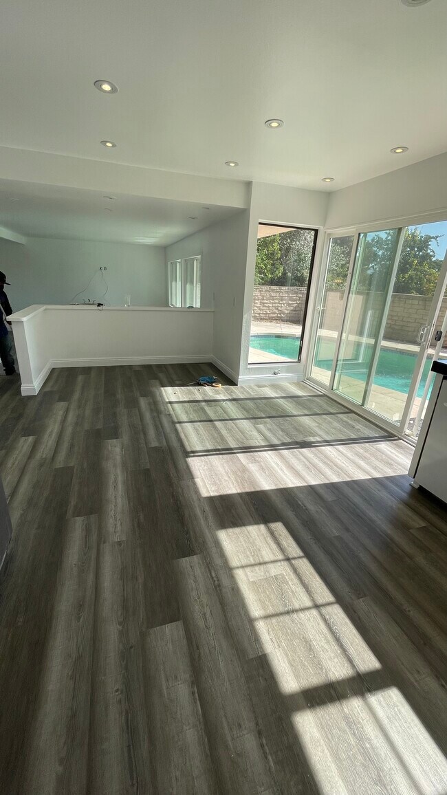 Foto del edificio - 3147 Sierra Dr