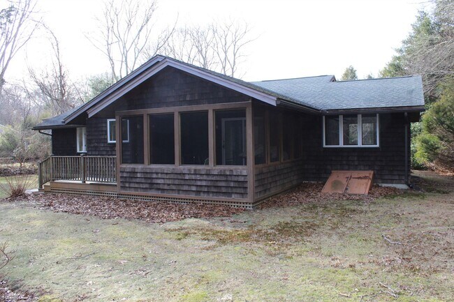 Building Photo - 3 br, 1.5 bath House - 310 Biscuit City Rd