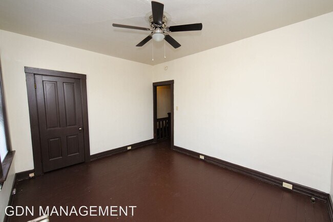 Foto del edificio - 2741 Harris Ave