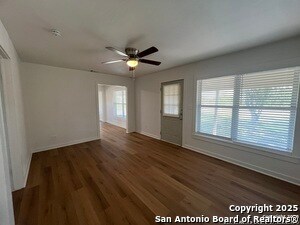 Foto del edificio - 673 Farm-To-Market Rd 78