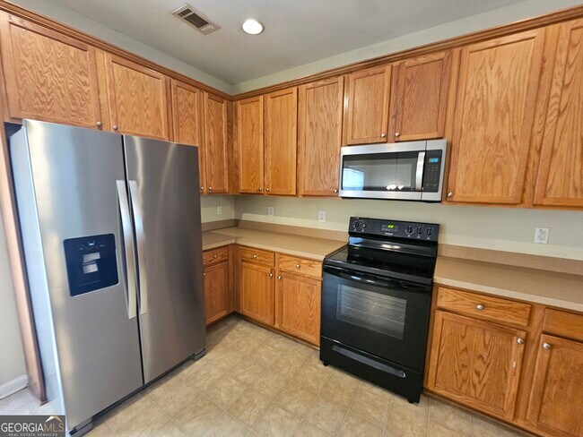 Building Photo - 3196 Cedar Glade Ln NE