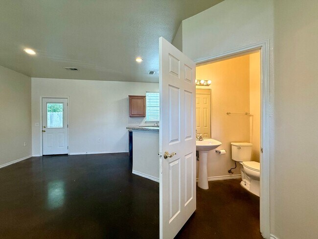 Building Photo - 6912 Meador Ave