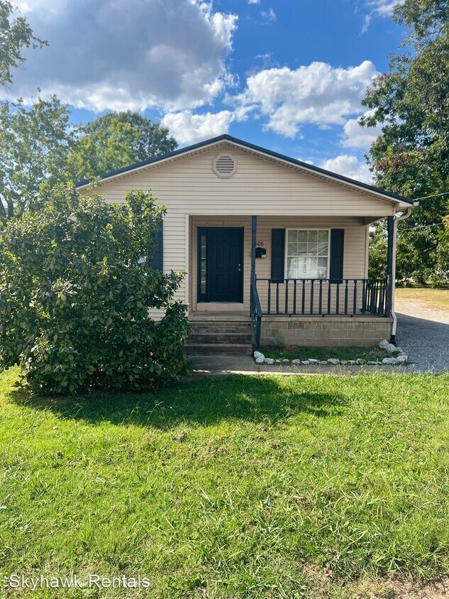 Primary Photo - 4 br, 2 bath House - 108 Carter St