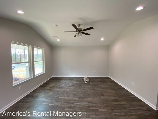 Building Photo - 3 br, 2 bath House - 5301 County Road 813