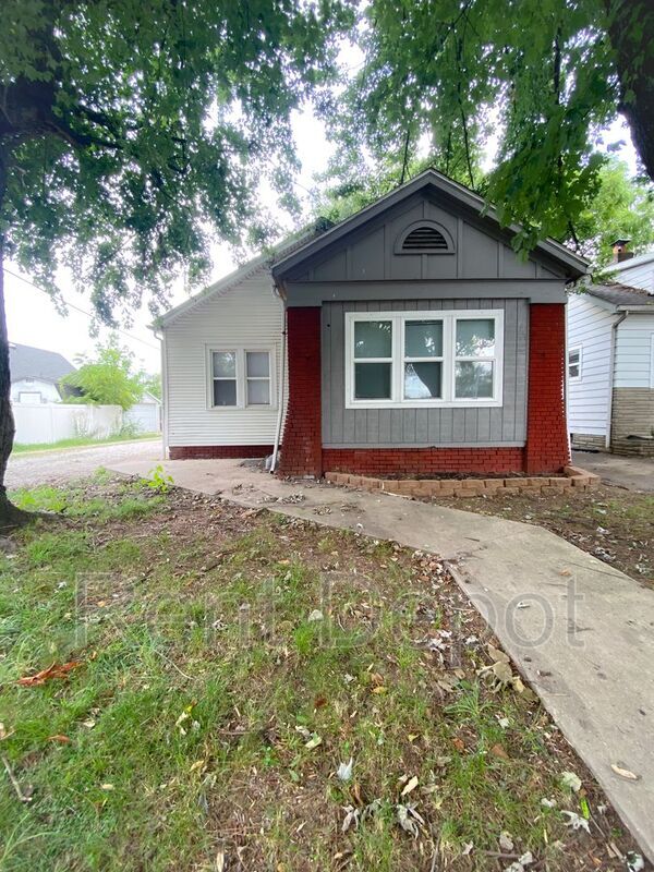 1558 S Harlan Ave, Evansville, IN 47714 House Rental in Evansville