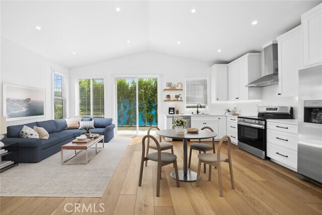 Foto del edificio - 243 E 20th St