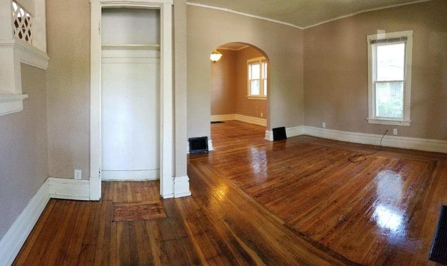 Building Photo - 508 Baltimore St