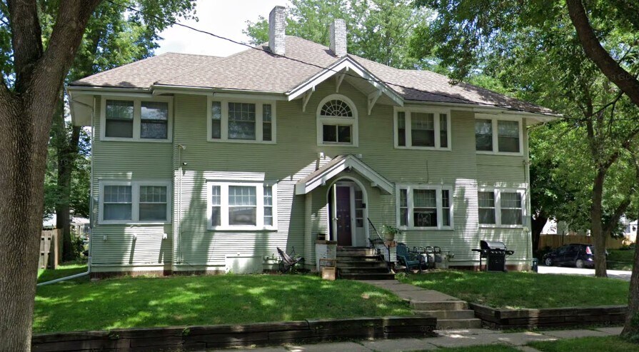 Primary Photo - 1560 5th Ave SE