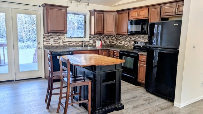 Foto del edificio - 3580 Wildwood Dr