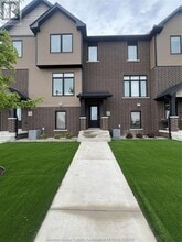 Building Photo - 741 Brownstone Dr