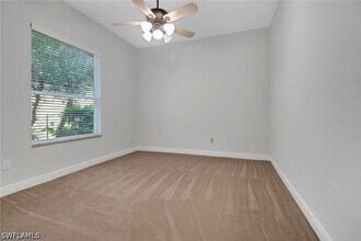 Building Photo - 11128 Sierra Palm Ct