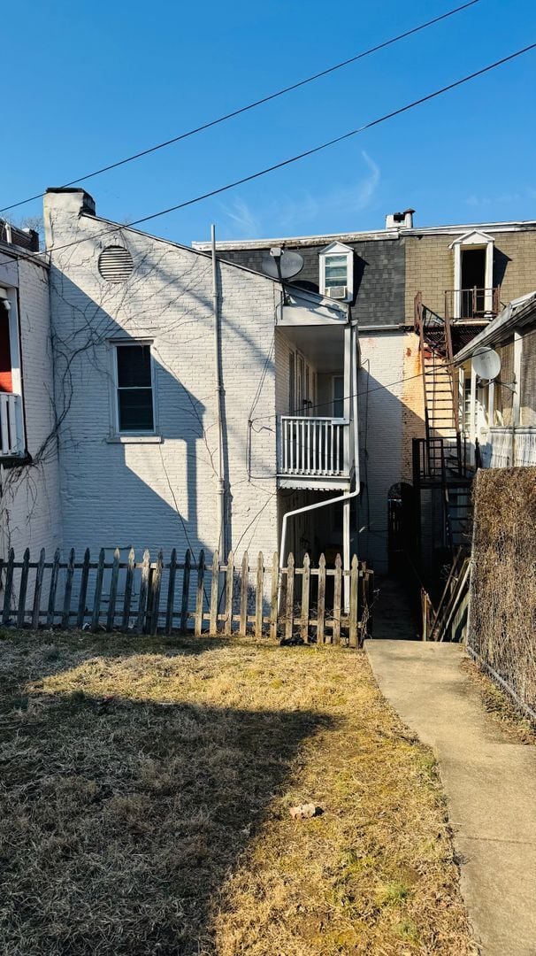 Foto del edificio - 328 W King St