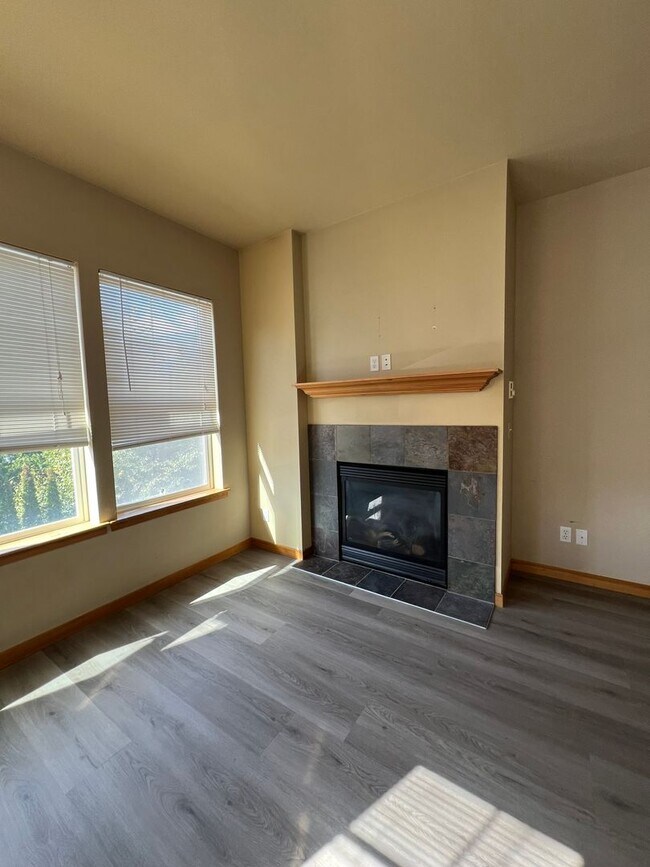 Foto del edificio - 216 Ashley Ave