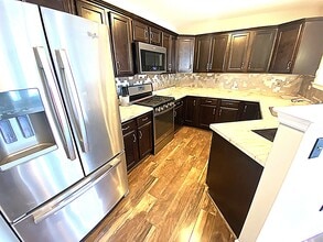Building Photo - 54 N School Ln