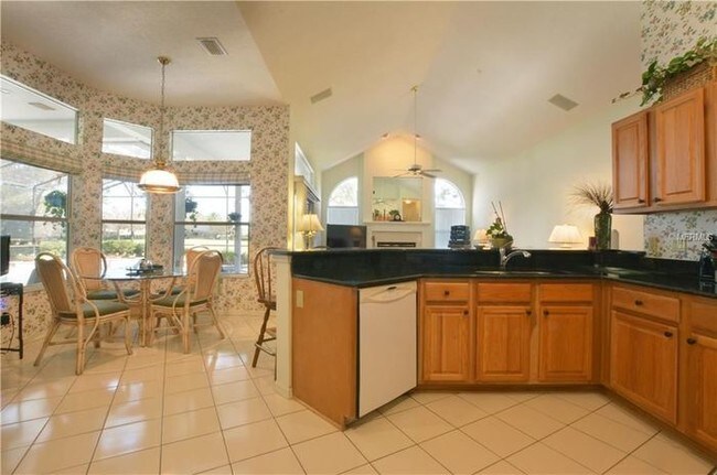 Building Photo - 2435 Sweetwater Country Club Pl Dr