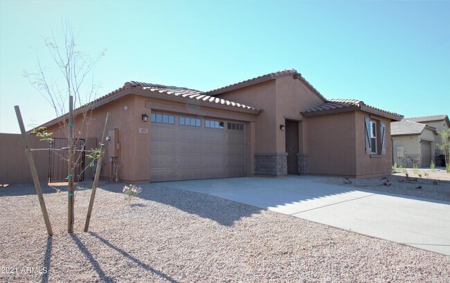 Building Photo - 471 E Emerald Dr