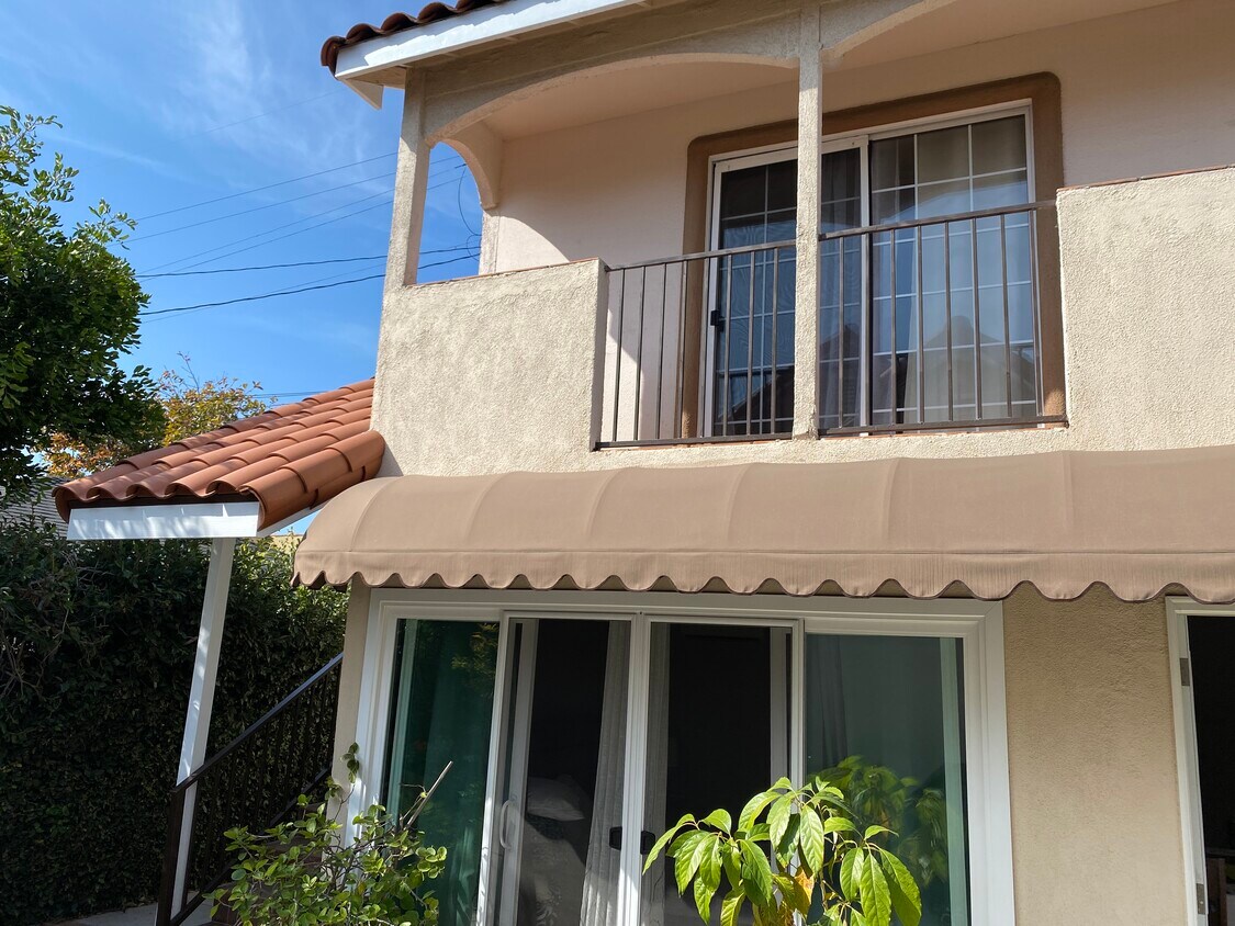 139 N La Jolla Ave, West Hollywood, CA 90048 Apartments in West