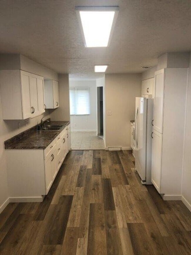 Foto del edificio - Beautiful Northside 3 Bedroom 2.5 Bath near the Indian Trail!