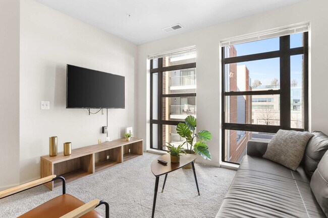 Foto del edificio - 305 10th Street South