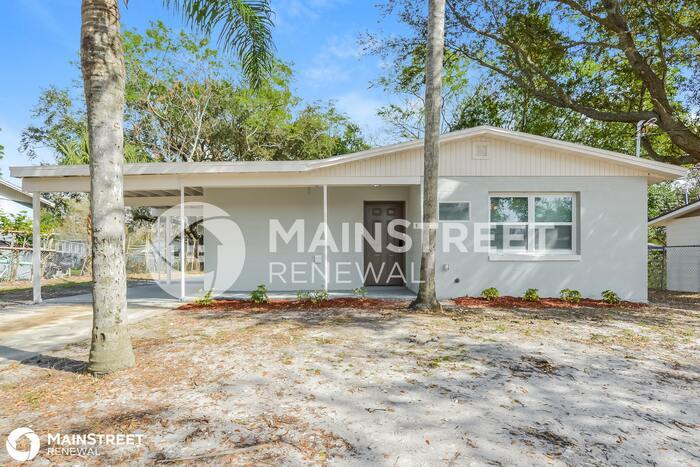 Foto principal - 1070 Emerald Dr, Mount Dora, FL 32757