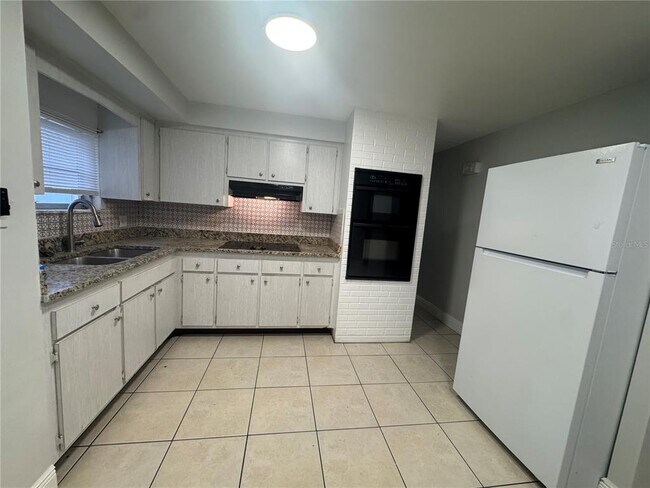 Foto del edificio - 5965 63rd Ave N