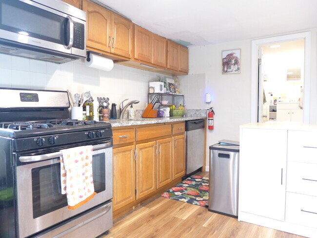 Foto del edificio - 832 Parker St