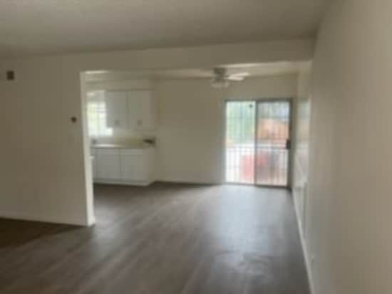 Foto del edificio - 4568 W 131st St