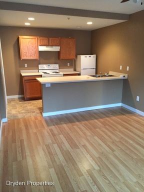 Foto principal - 205 W Granite St