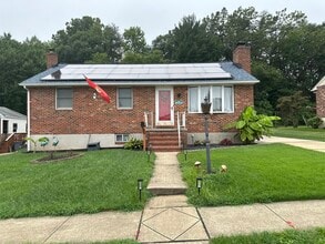 Building Photo - 1416 Lancelot Dr