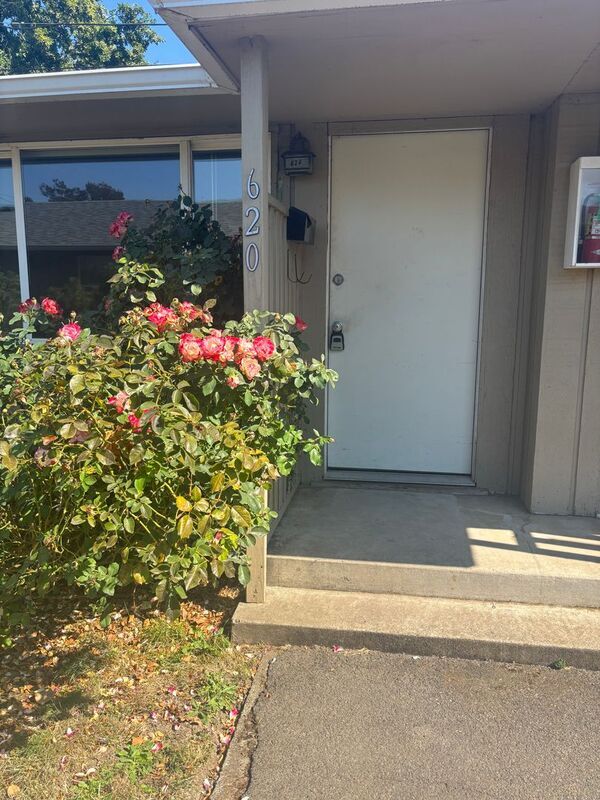 Foto principal - 620 E 19th Ave