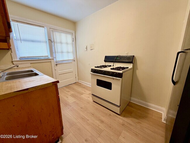 Building Photo - 4309 Elliott Ave