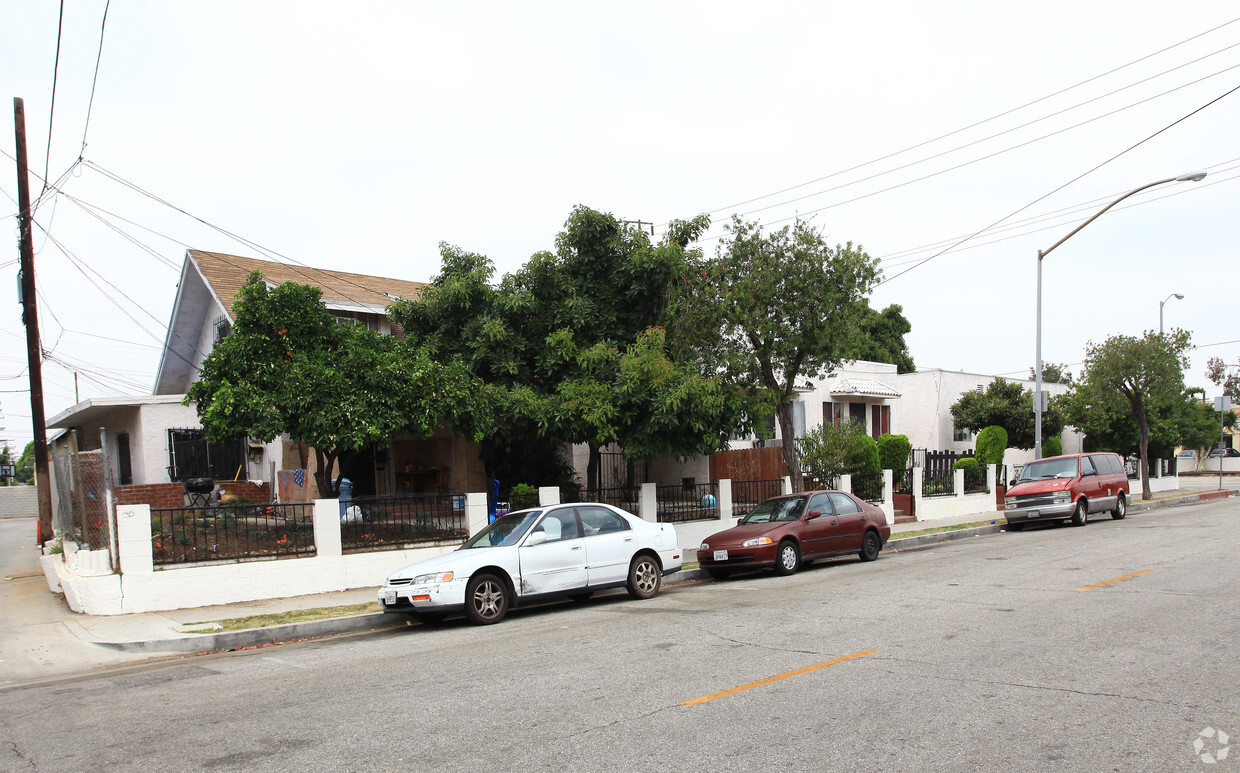 Foto del edificio - Middleton Street Apartments