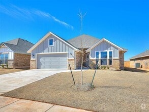 Building Photo - 623 Hackberry Ln