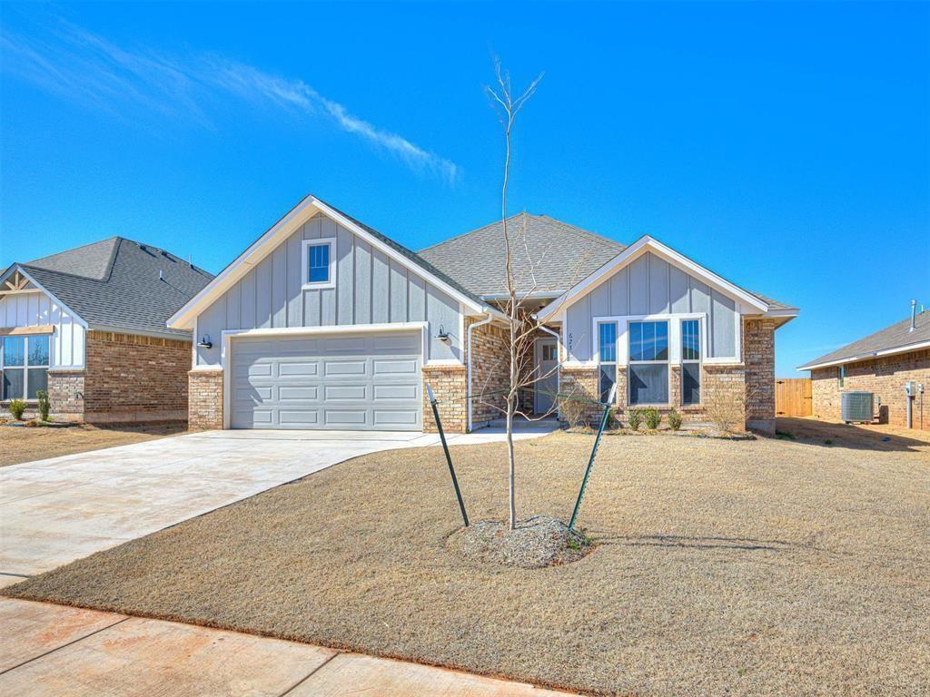 Primary Photo - 623 Hackberry Ln