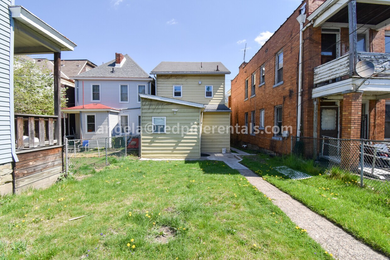 Primary Photo - 1017 Chartiers Ave