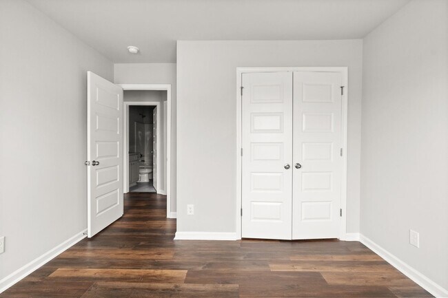Foto del edificio - 4 Bed 2.5 Bath Single Family Home in Gaine...