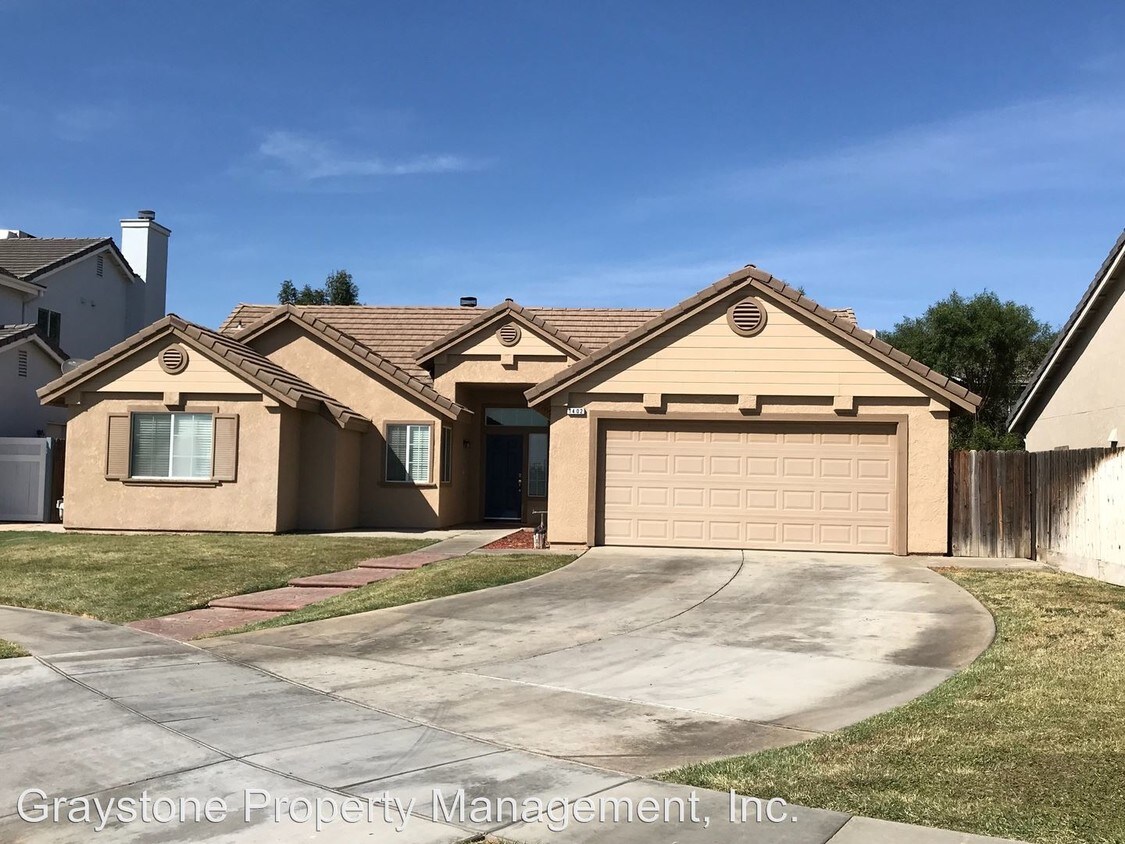 Foto principal - 4 br, 2 bath House - 1402 E. Mission Ave.