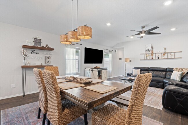 Foto del edificio - 140 Skipping Stone Ln