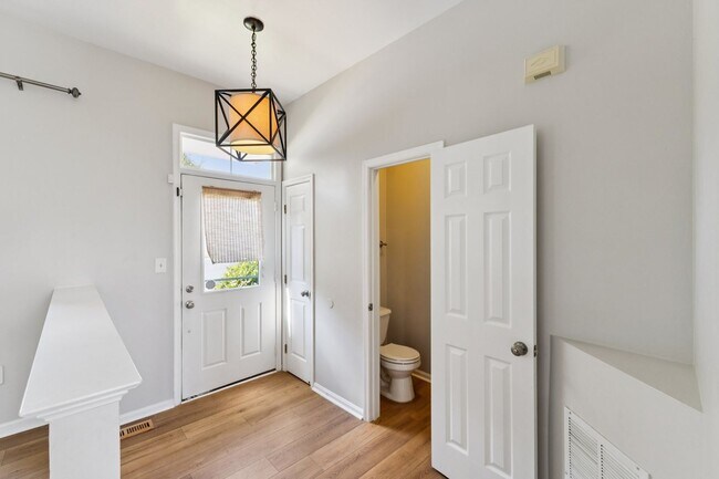 Foto del edificio - 11624 Rumford Ct