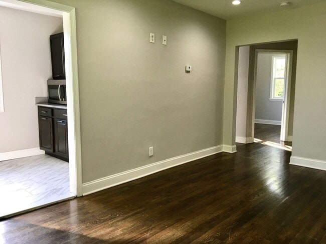 Photo - 1111 Gleneagle Rd Apartment