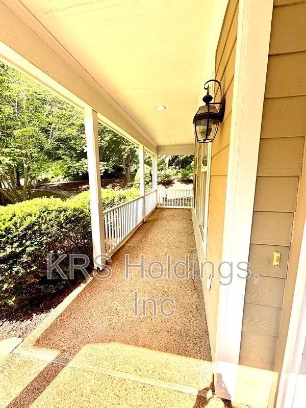 Building Photo - 175 Jordan Ln
