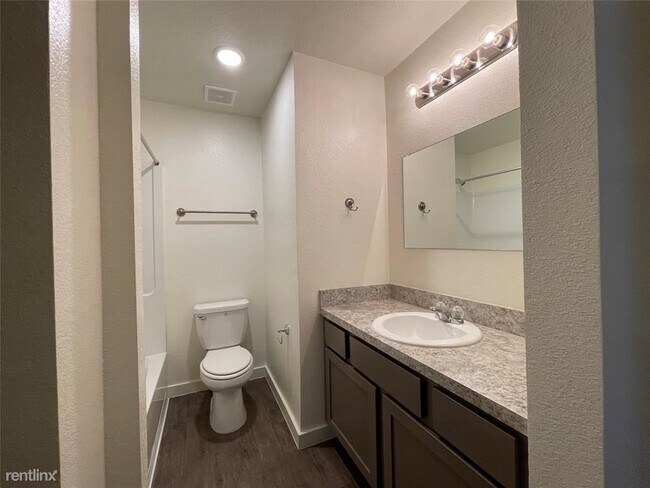 Building Photo - 3 br, 2 bath House - 21154 Gosling Road Un...