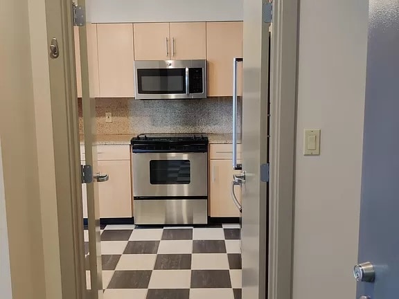 Kitchen 1 - 1100 106th Ave NE