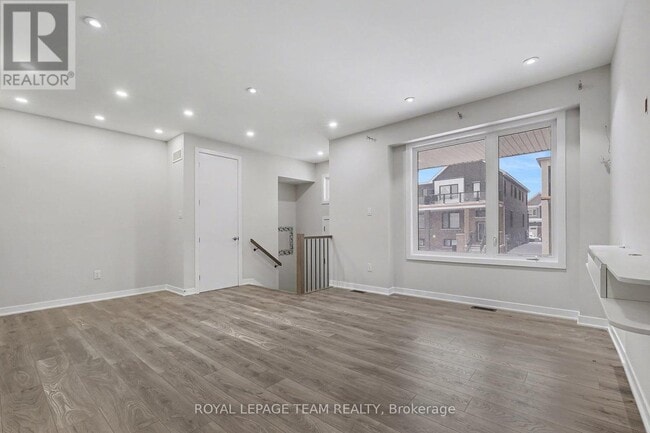 Building Photo - 334 Catsfoot Walk