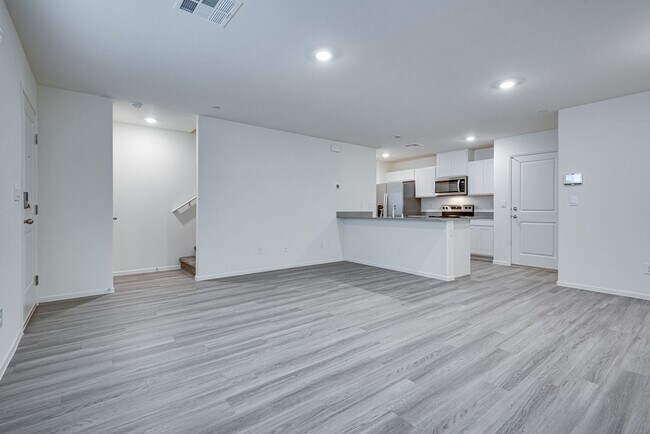 Building Photo - Brand-new two-story townhome in the Southw...