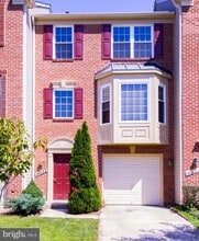 Building Photo - 14023 Pellita Terrace