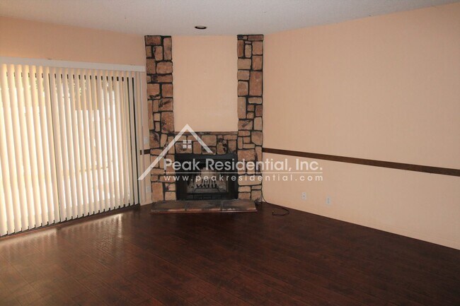 Foto del edificio - 3 br, 2.5 bath House - 5633 Albert Lane