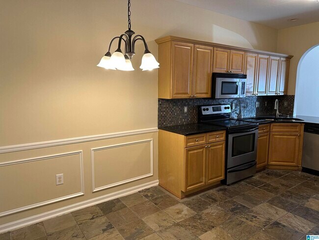 Foto del edificio - 2280 Ridgemont Dr